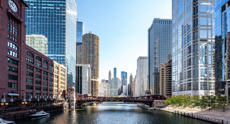 Chicago river in downtown